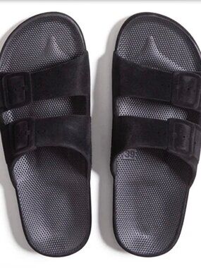 Freedom Moses velvet sandals